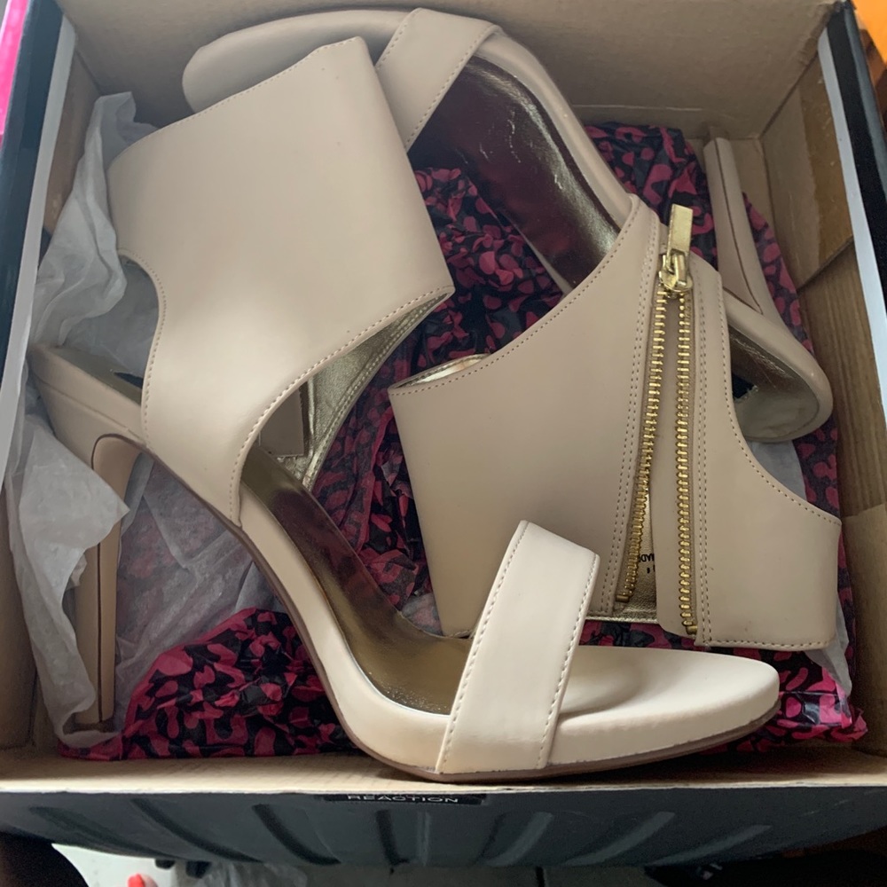 Nude ZipUp Heels